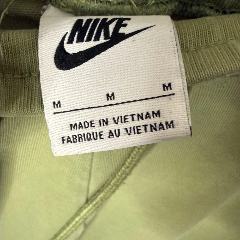 Nike Olive Green Track Pants - Picture 3 of 3